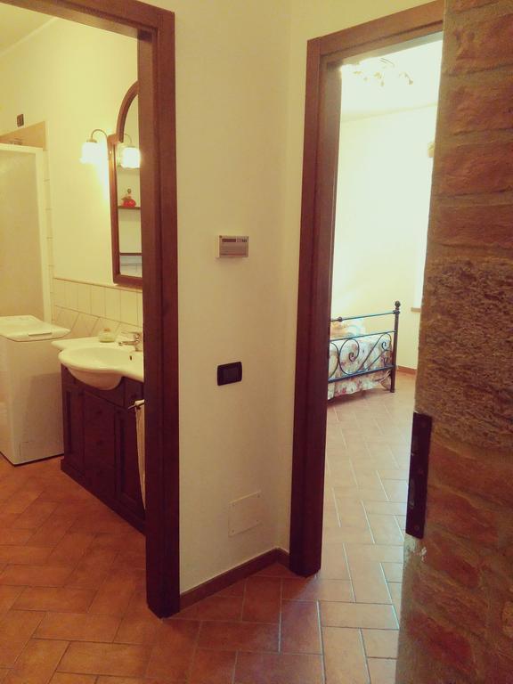 Affittacamere Casa ai Carfini Poggibonsi Esterno foto