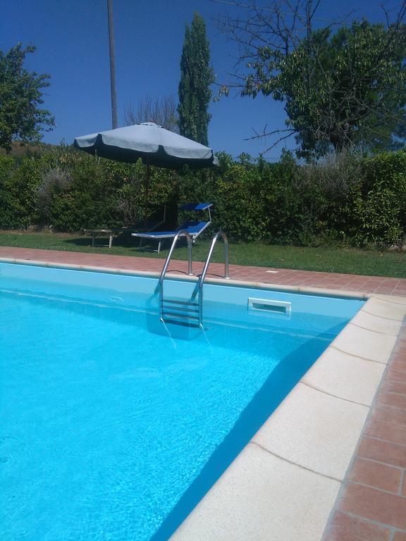 Affittacamere Casa ai Carfini Poggibonsi Esterno foto
