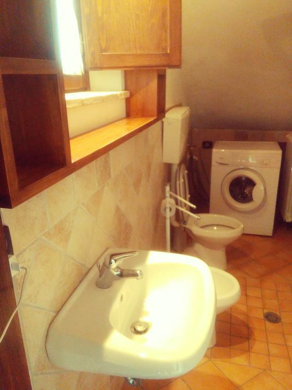 Affittacamere Casa ai Carfini Poggibonsi Esterno foto
