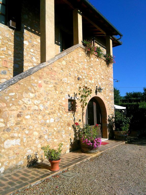Affittacamere Casa ai Carfini Poggibonsi Esterno foto